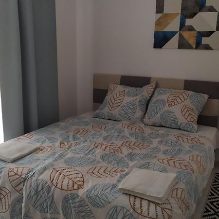 Apartman Till Galanta Kamer foto